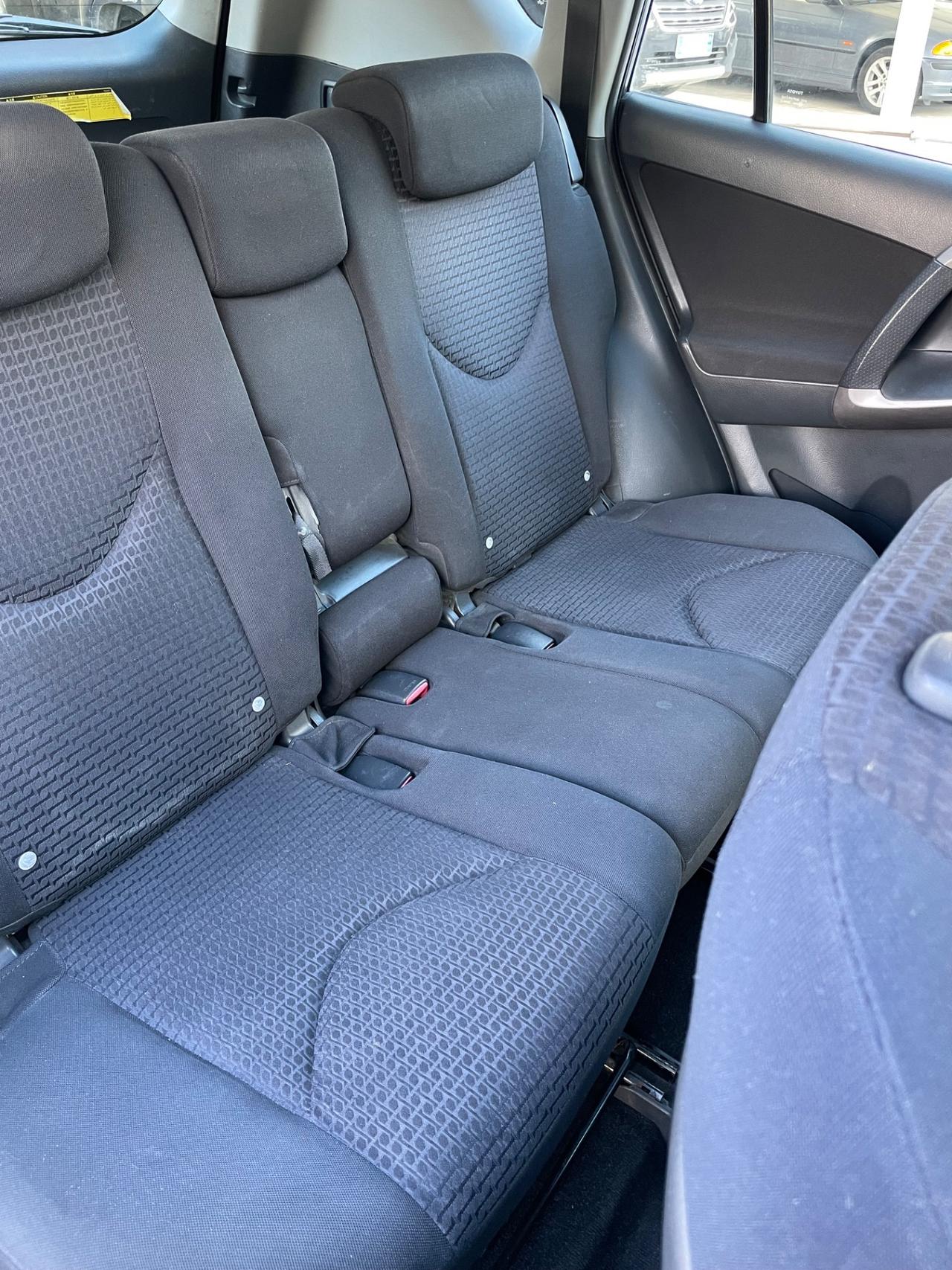 Toyota RAV 4 RAV4 2.2 D-4D 177 CV Luxury