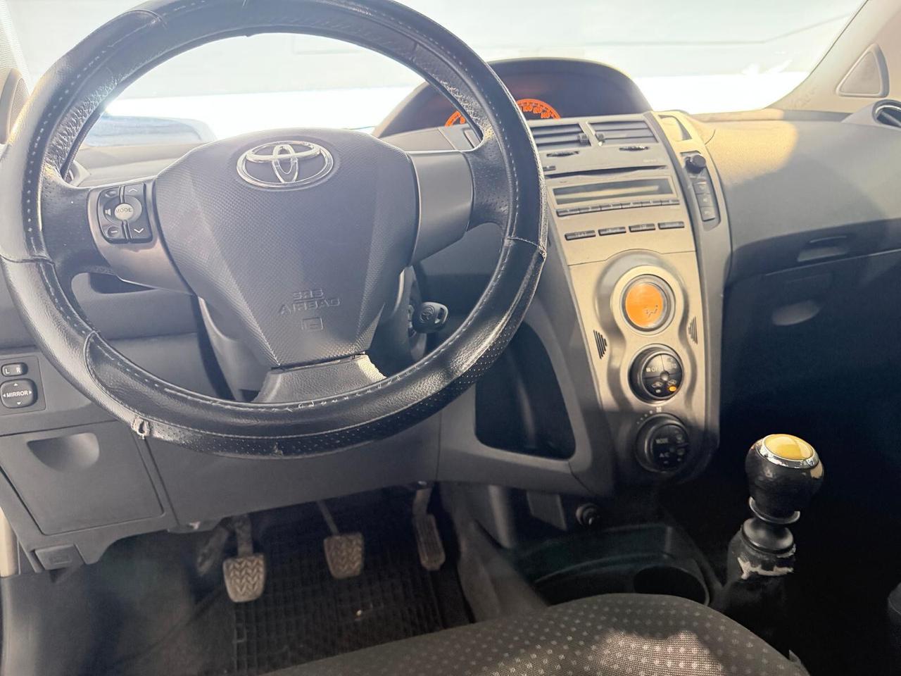 TOYOTA YARIS 2011 1.4 D-4D 5 porte 6 MARCE