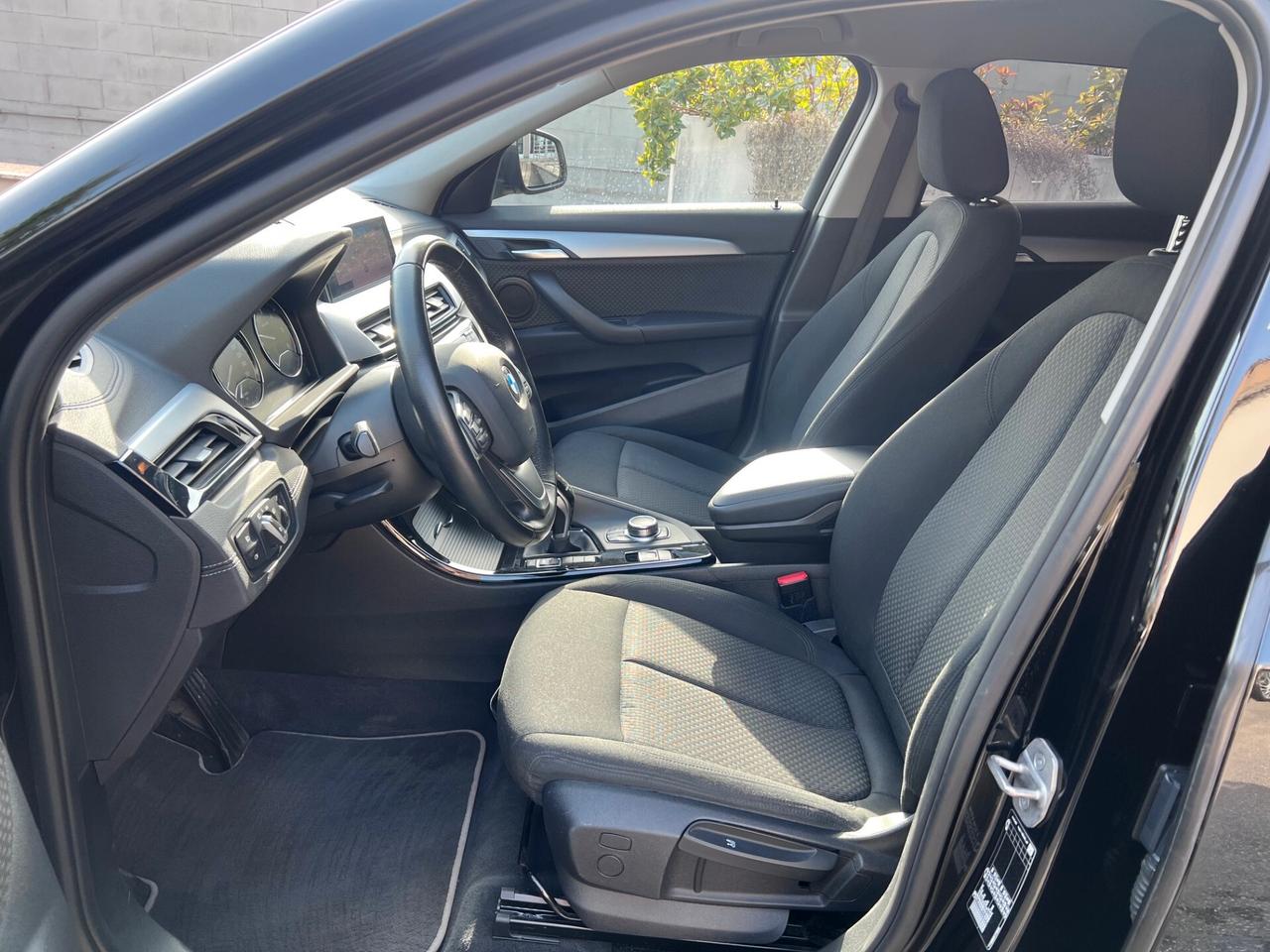 Bmw X2 sdrive18d 150cv Advantage auto LED/NAVI/PDC PERF.