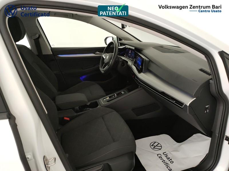 Volkswagen Golf 1.5 tgi life 130cv