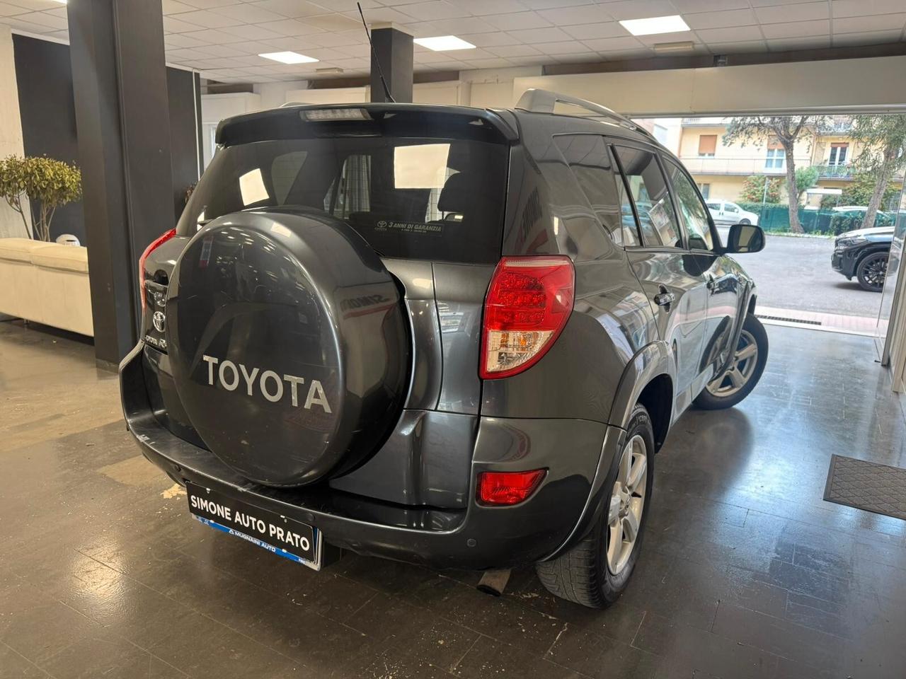 Toyota RAV 4 RAV4 2.2 D-4D 177 CV Luxury