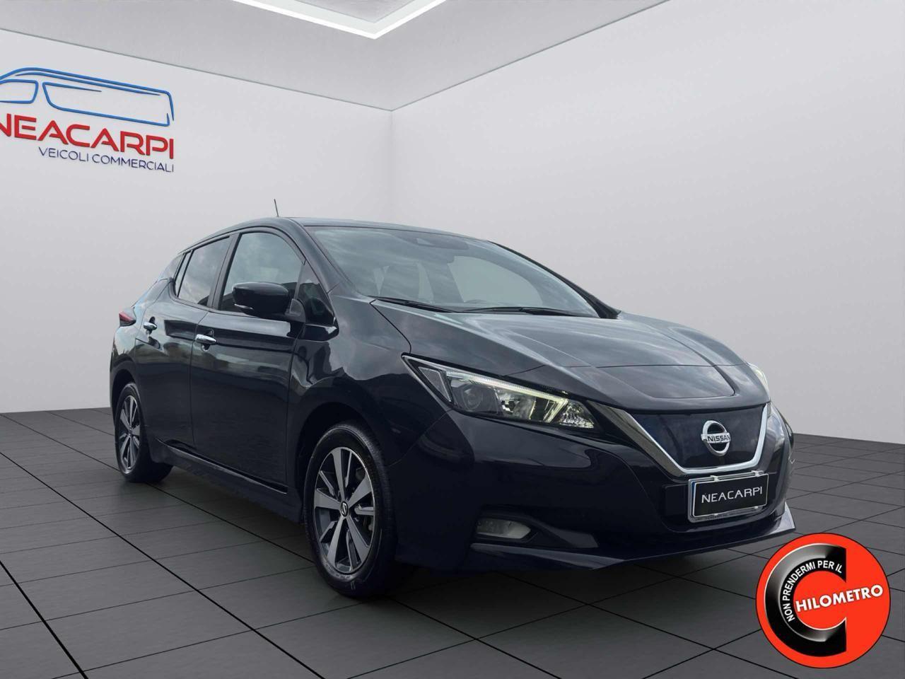 Nissan Leaf ACENTA 40 KWH-NAVI-SENSORI-RETROCAMERA-POKI KM-