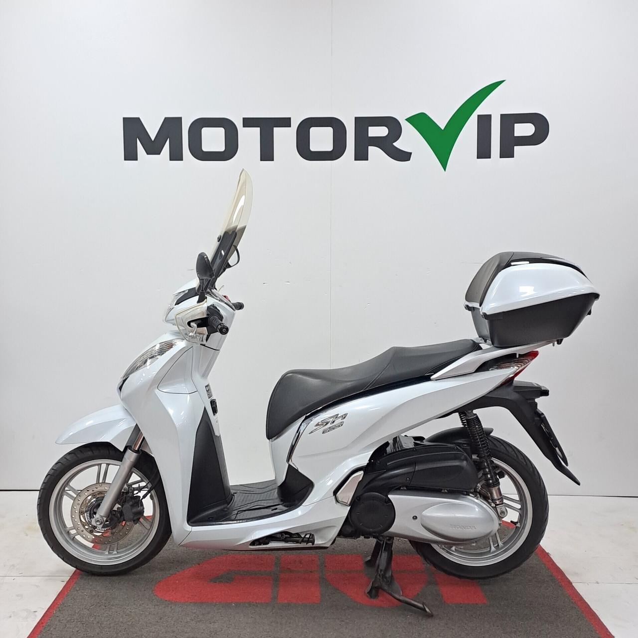 Honda SH 300 TUA ANCHE SENZA REDDITO
