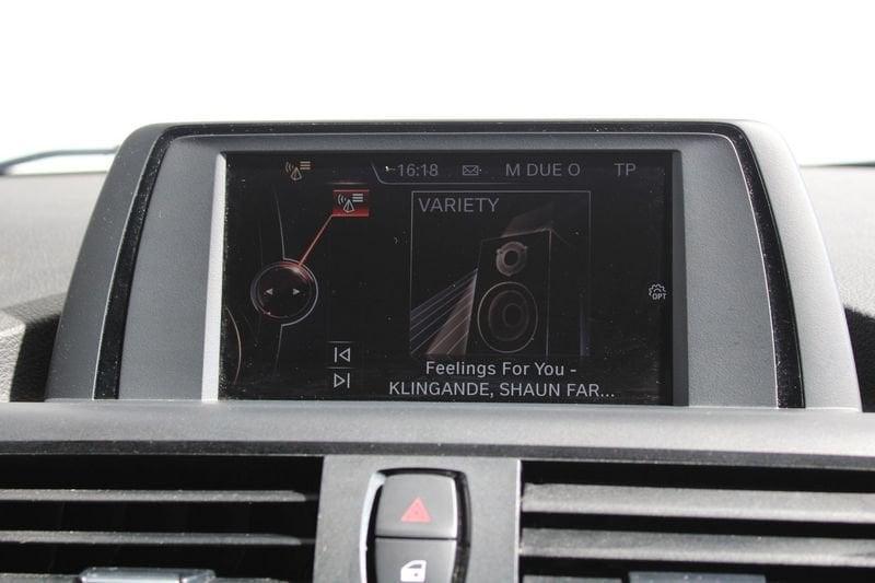 BMW Serie 1 (F20) 118D 5P. SPORT