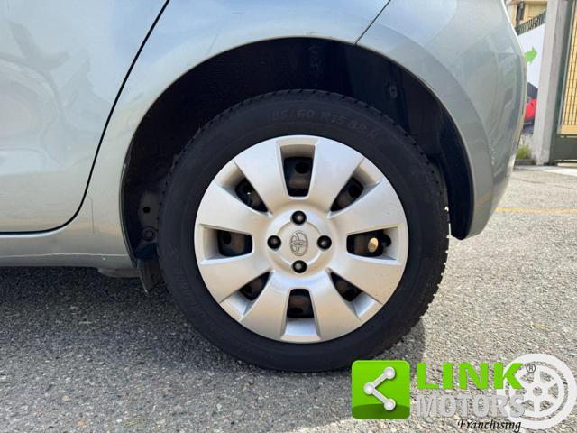 TOYOTA Yaris 1.3 5 porte
