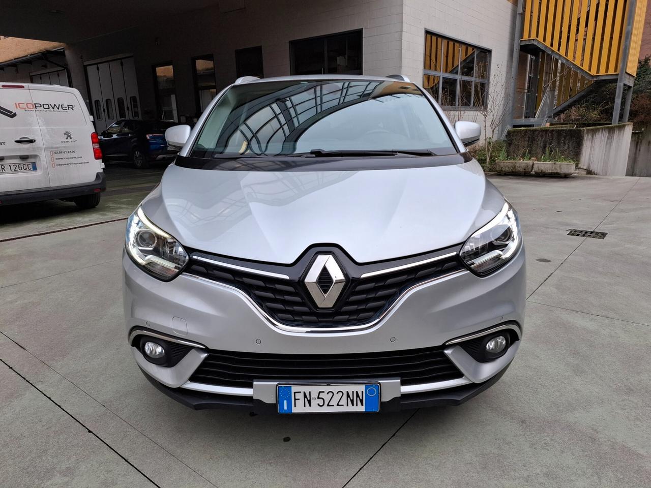 Renault Scenic 1.5 dci 110cv EDC 7 posti