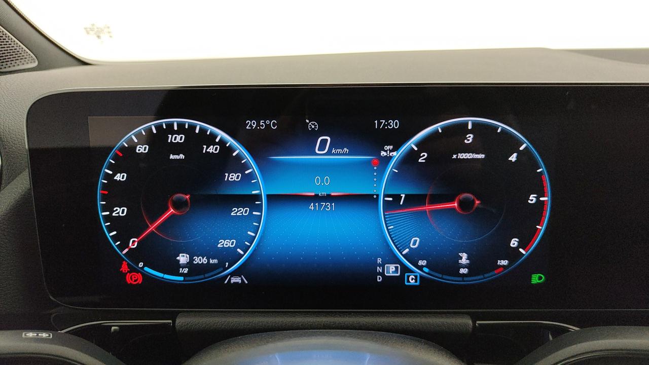 Mercedes-Benz GLA 200 d Premium 4matic auto