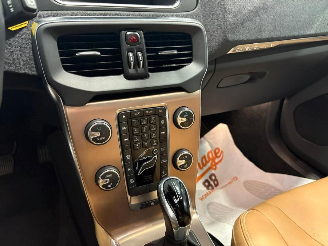 Volvo V40 Cross Country 2.0 t4 Summum awd geartronic