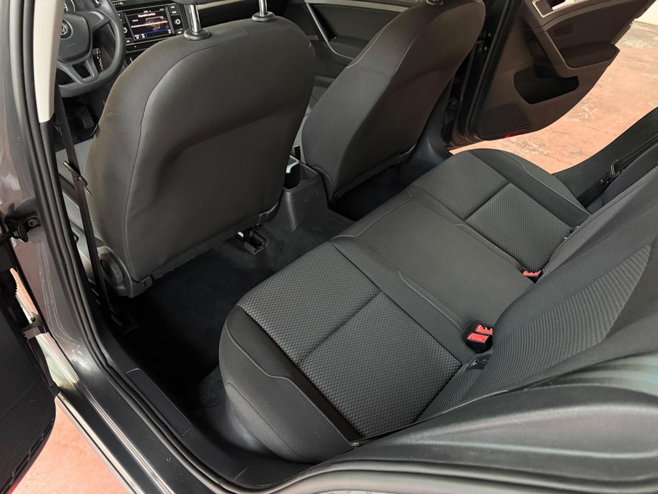 Volkswagen Golf 1.6 TDI 115 CV 5p. Business BlueMotion Technology