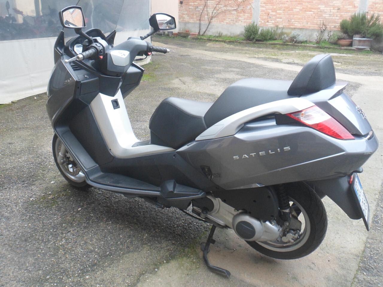 Peugeot Satelis 250 premium