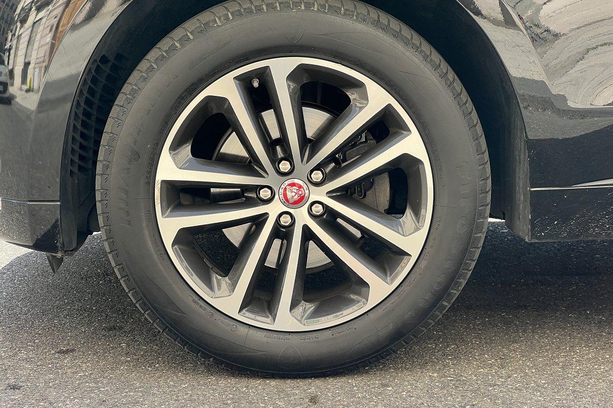 JAGUAR F-Pace 2.0 D 180 CV AWD aut. R-Sport