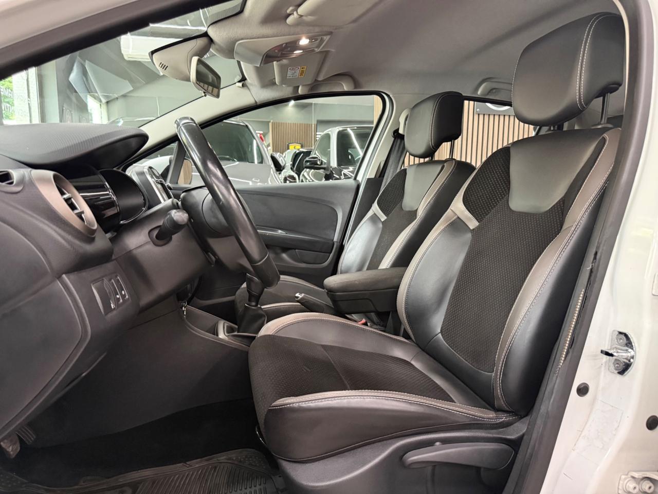 Renault Clio TCe 12V 90CV Start&Stop 5 porte Energy Intens Kamera PRONTA CONSEGNA