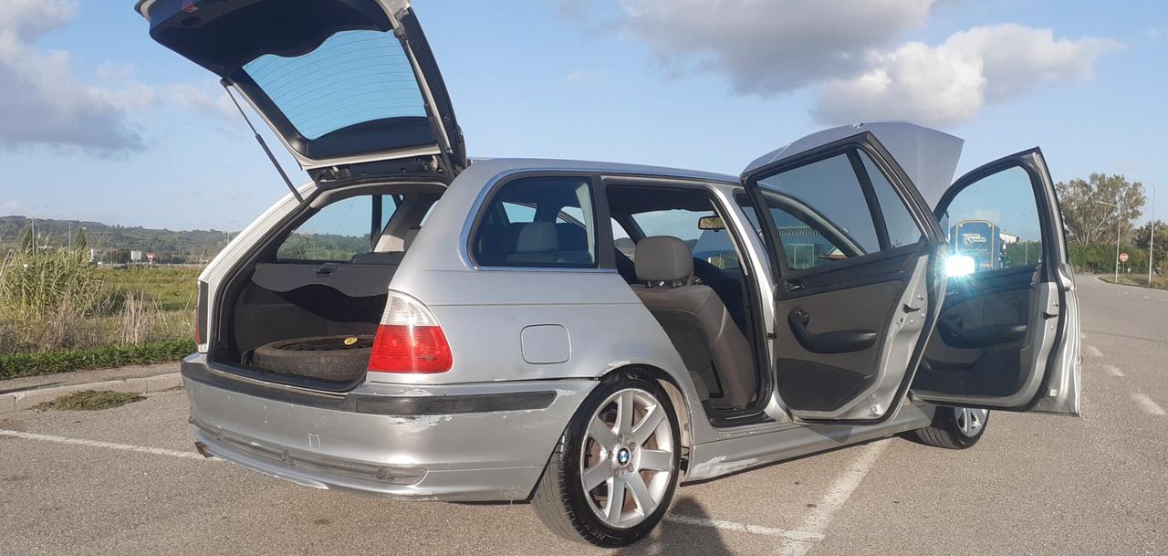 Bmw 320 320i (2.2) cat Touring Eletta
