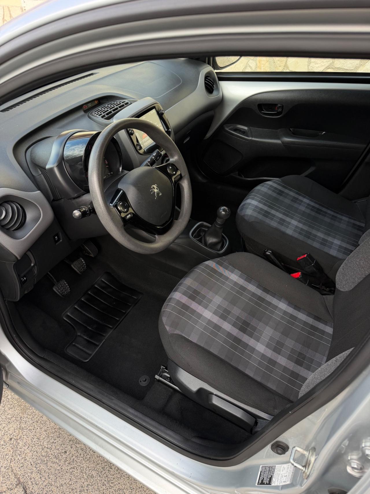 Peugeot 108 VTi 72 5 porte Allure TOP!