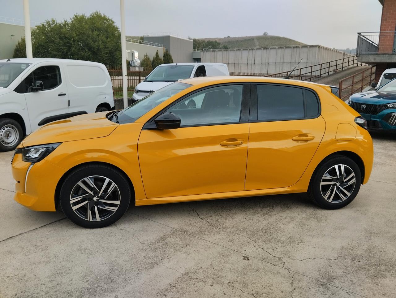 Peugeot 208 PureTech 100 Stop&Start 5 porte Allure