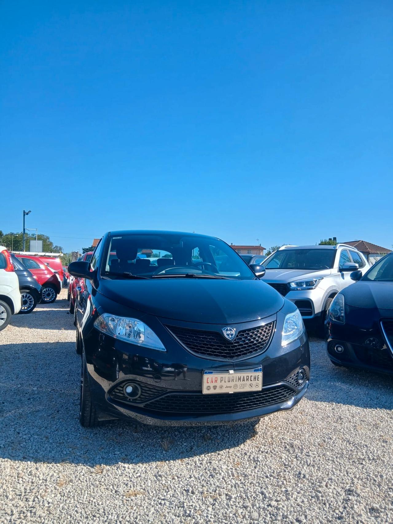 Lancia Ypsilon 1.0 FireFly 5 porte S&S Hybrid Ecochic UnYca