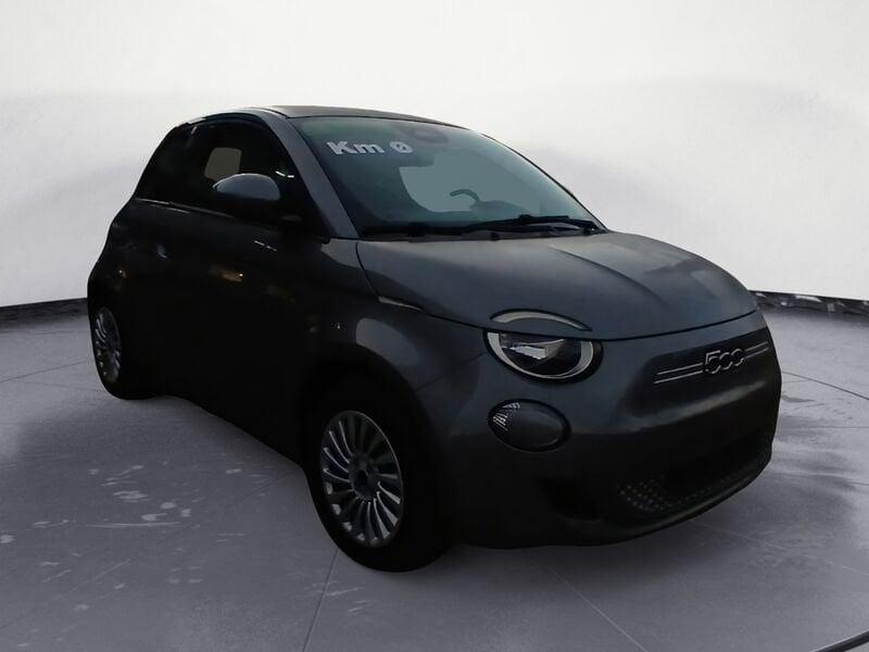 FIAT 500 Nuova Hatchback MY23 La Nuova - 320 Berlina