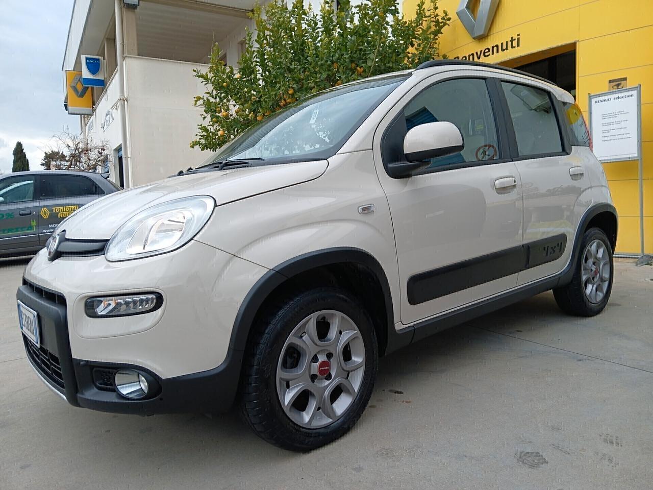 FIAT Panda 4x4 1.300 MultiJet 75cv Gancio Traino