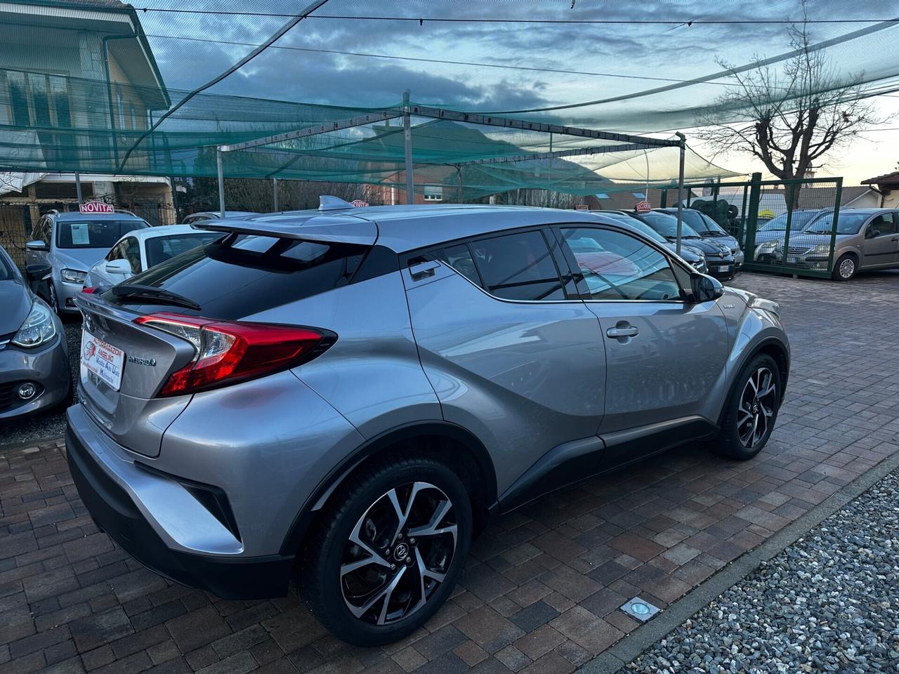 Toyota C-HR 1.8 Hybrid E-CVT Style