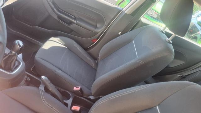 FORD Fiesta 1.5 TDCi 75CV 5 porte Titanium
