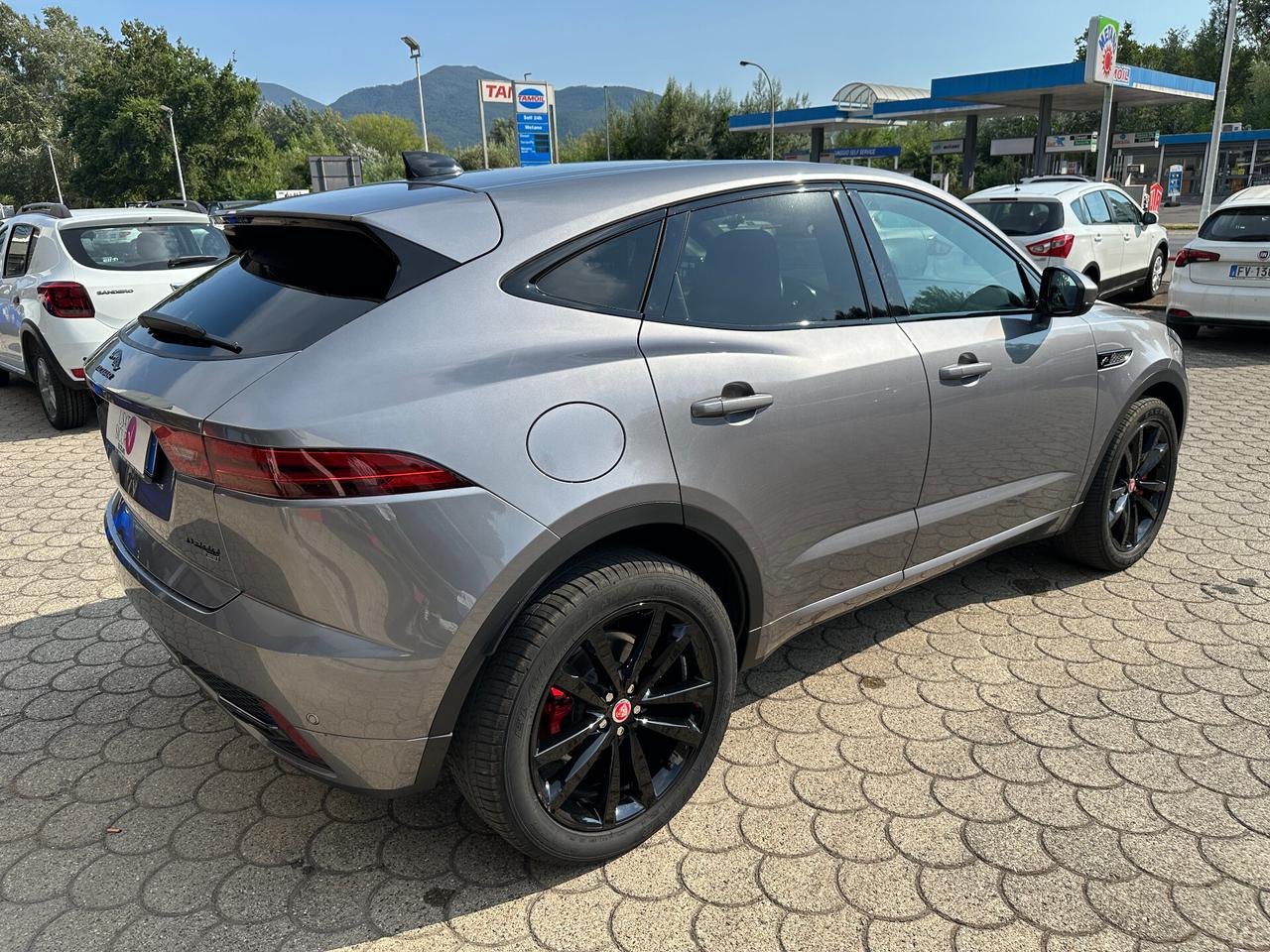 Jaguar E-Pace 2.0D I4 204 CV AWD Auto R-Dynamic Black