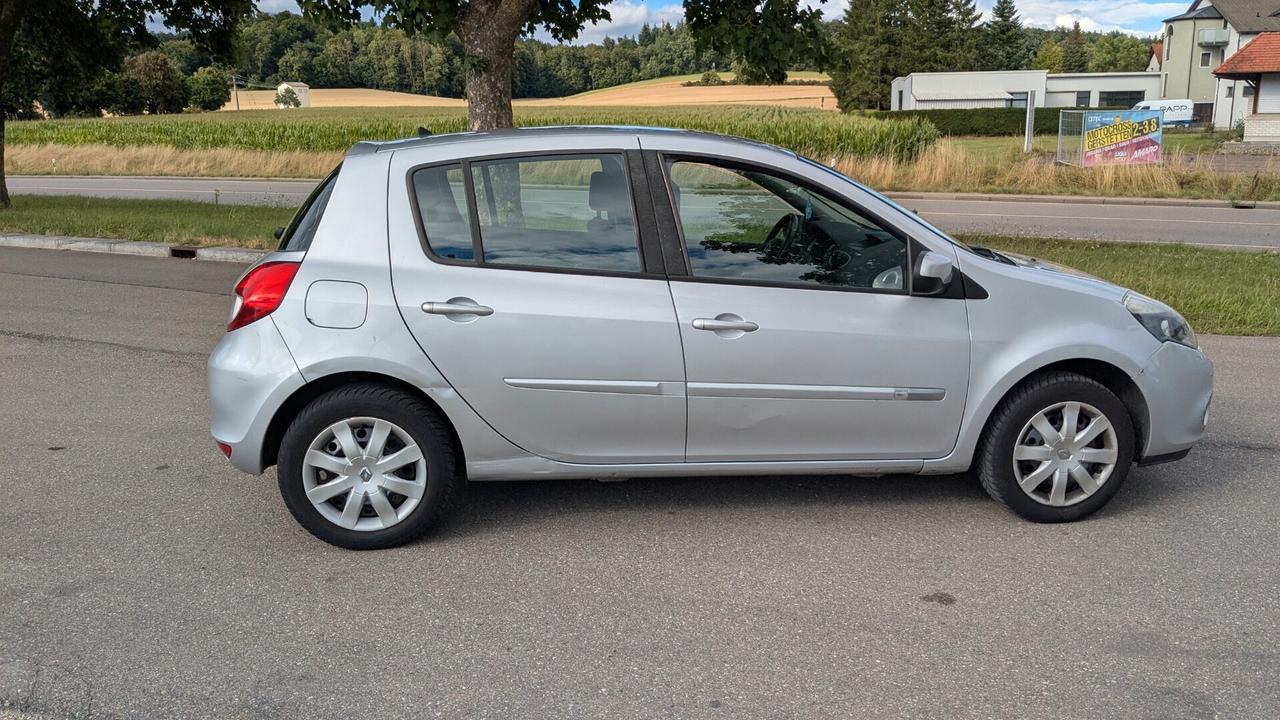 Renault Clio Storia 1.2 5 porte Confort