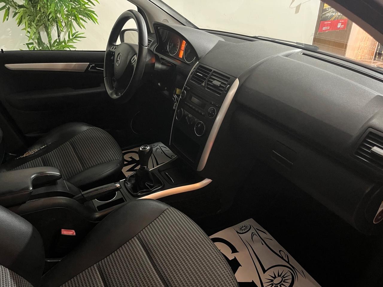 Mercedes-benz A 180 200 CDI Elegance