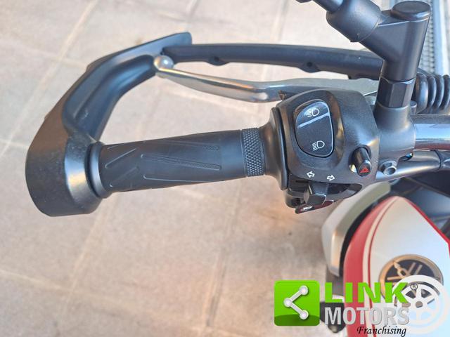 YAMAHA MT-03 .