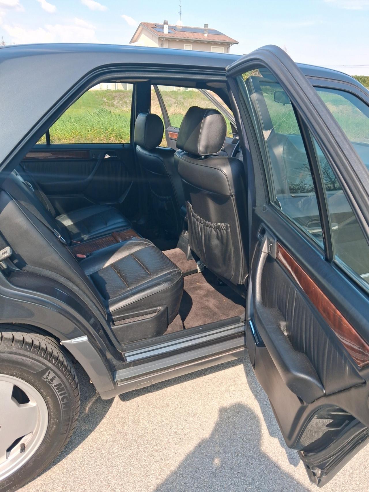 Mercedes-benz 300 E-24 Sportline