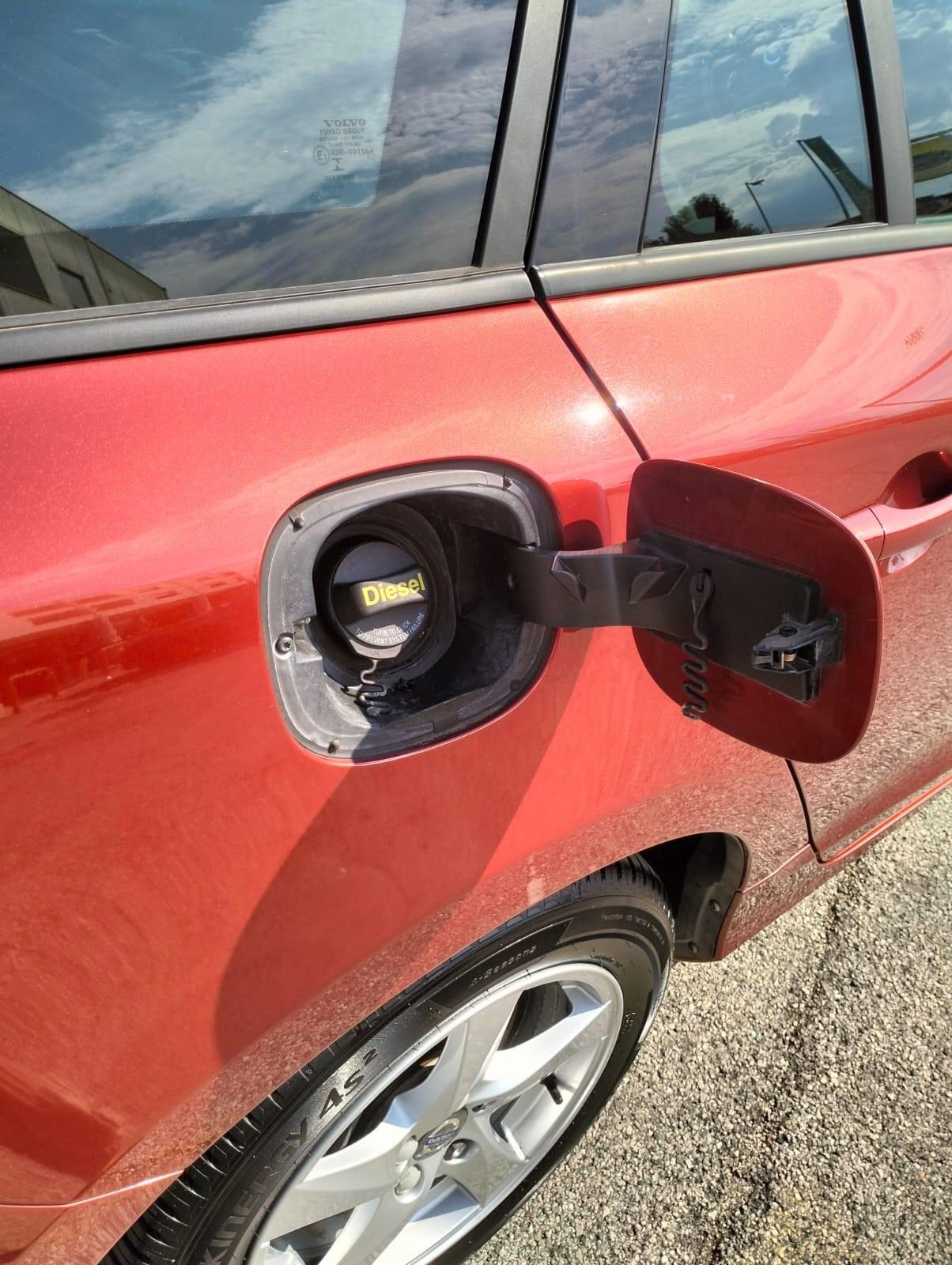 Volvo V60 D2 Geartronic R-design KM 90.000