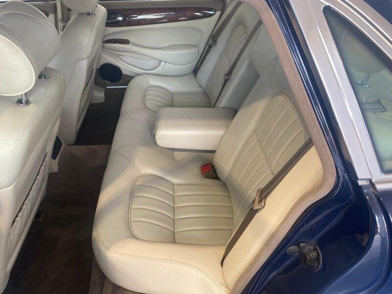 Jaguar Xj Sovereign 3.2 cat