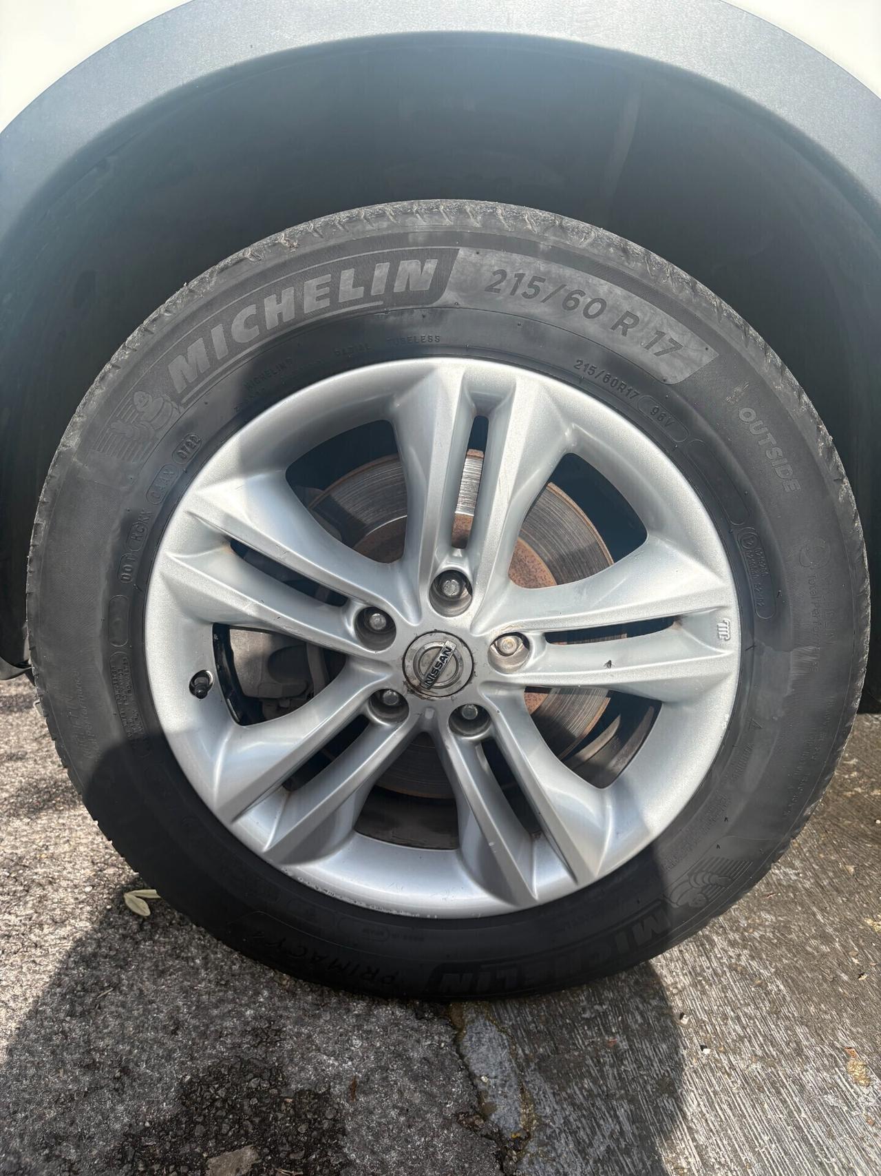 Nissan Qashqai N-TEC (7 POSTI) 2.0 dCi