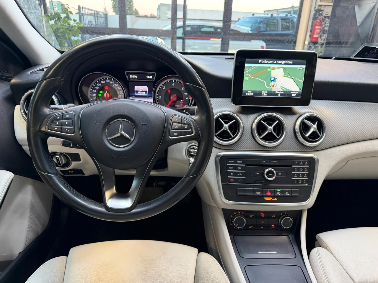 Mercedes-benz GLA 200 d Automatic Premium