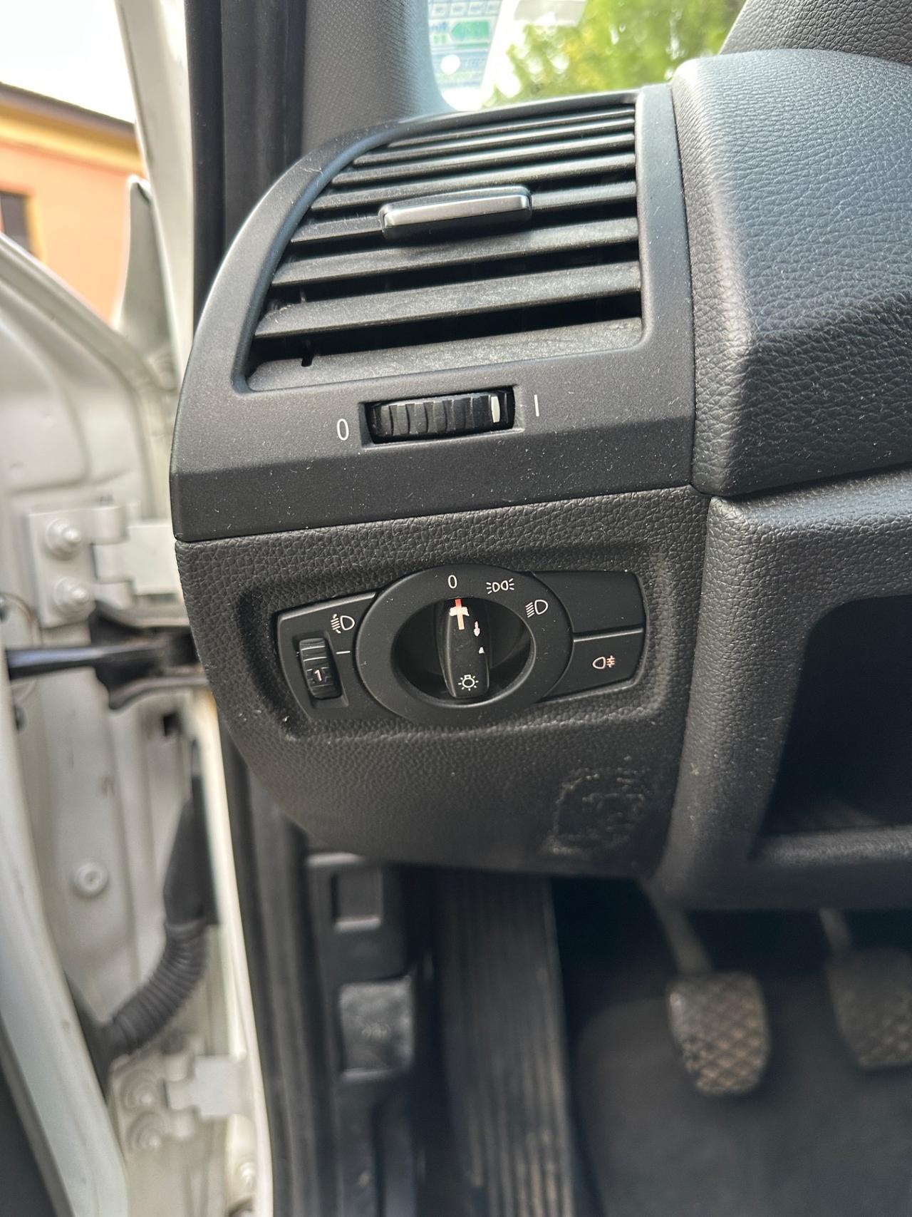 Bmw 116i cat 5 porte Eletta 140mila km