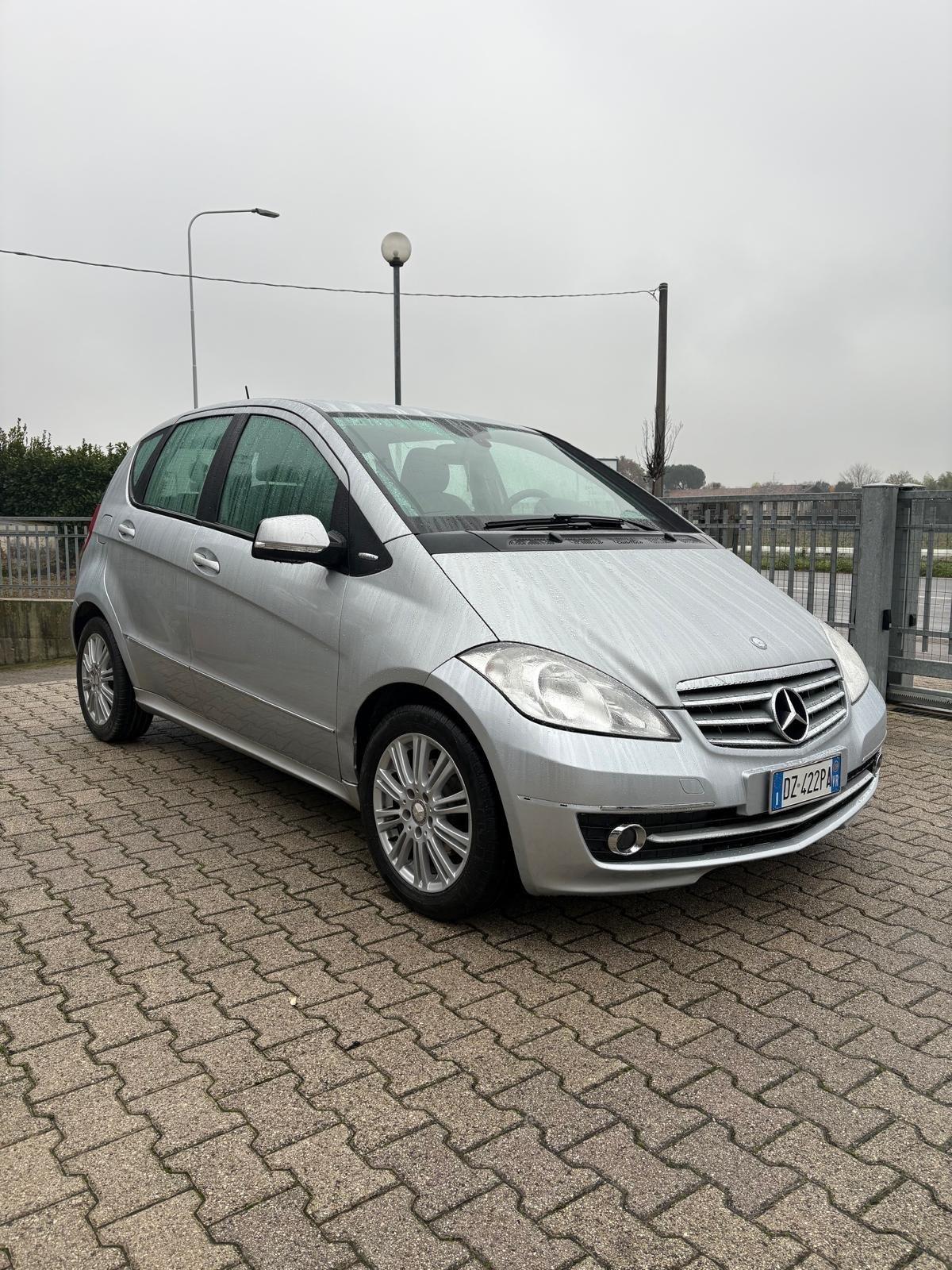 Mercedes-benz A 150 BlueEFFICIENCY Avantgarde