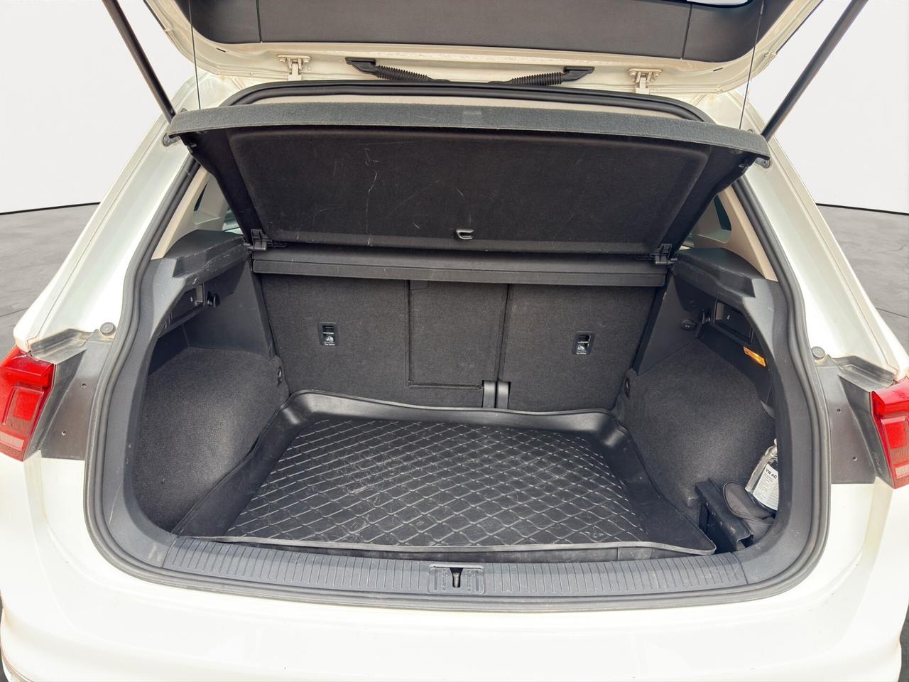 Volkswagen Tiguan 2.0 TDI 150 CV DSG R-Line - 2019