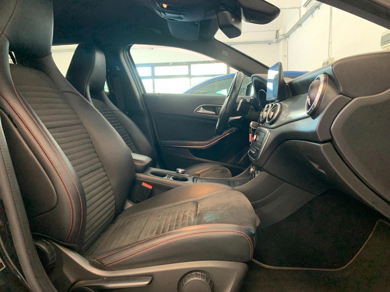 Mercedes-benz GLA 220 d Automatic 4Matic Premium AMG Line