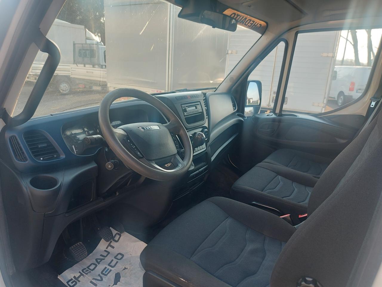 DAILY 35C14 DOPPIA CABINA