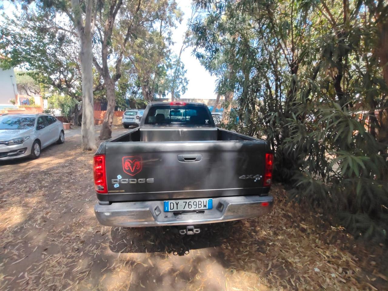 Dodge RAM SLT Long Cab