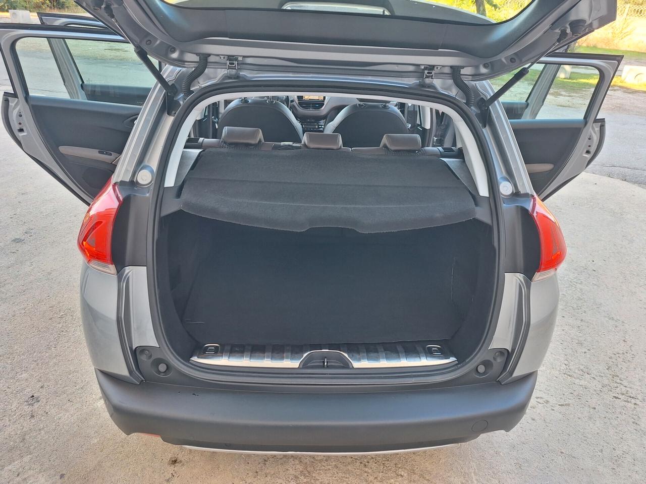 Peugeot 2008 1.6 hdi 120 cv Allure NAVI FULL