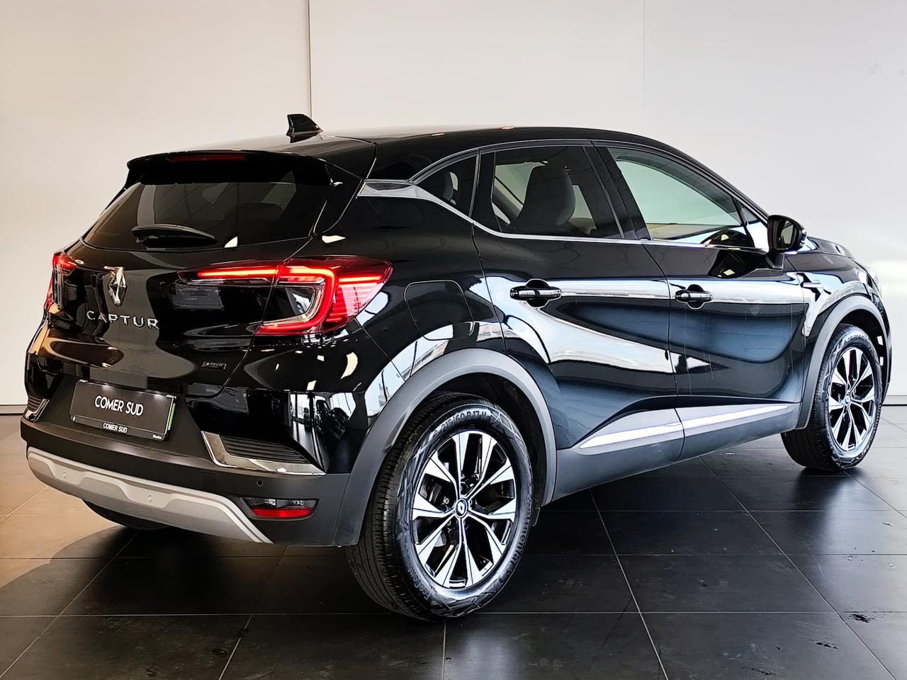 RENAULT Captur II 2019 - Captur 1.6 E-Tech full hybrid Techno 145cv