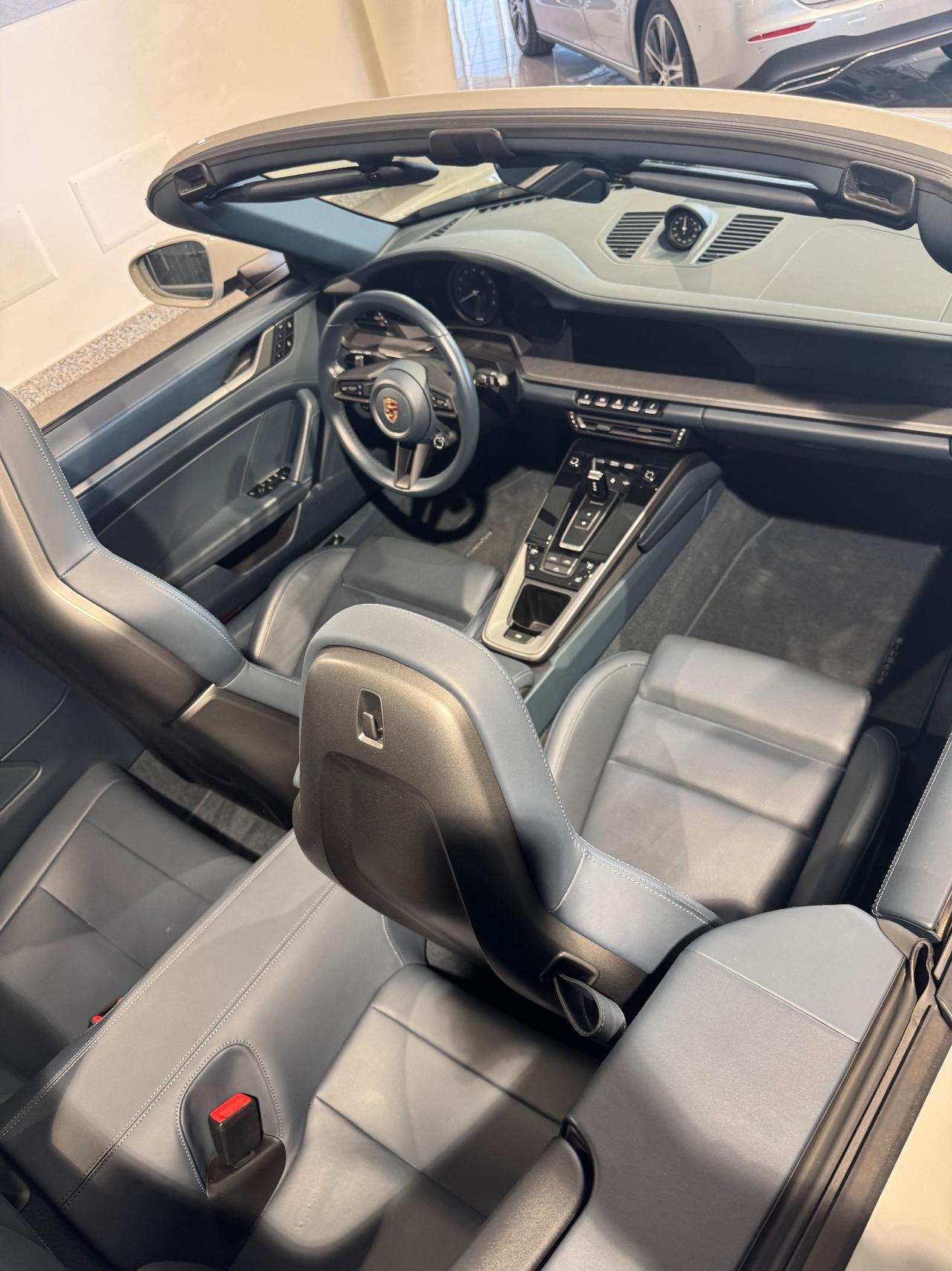 Porsche 911 Carrera Cabriolet