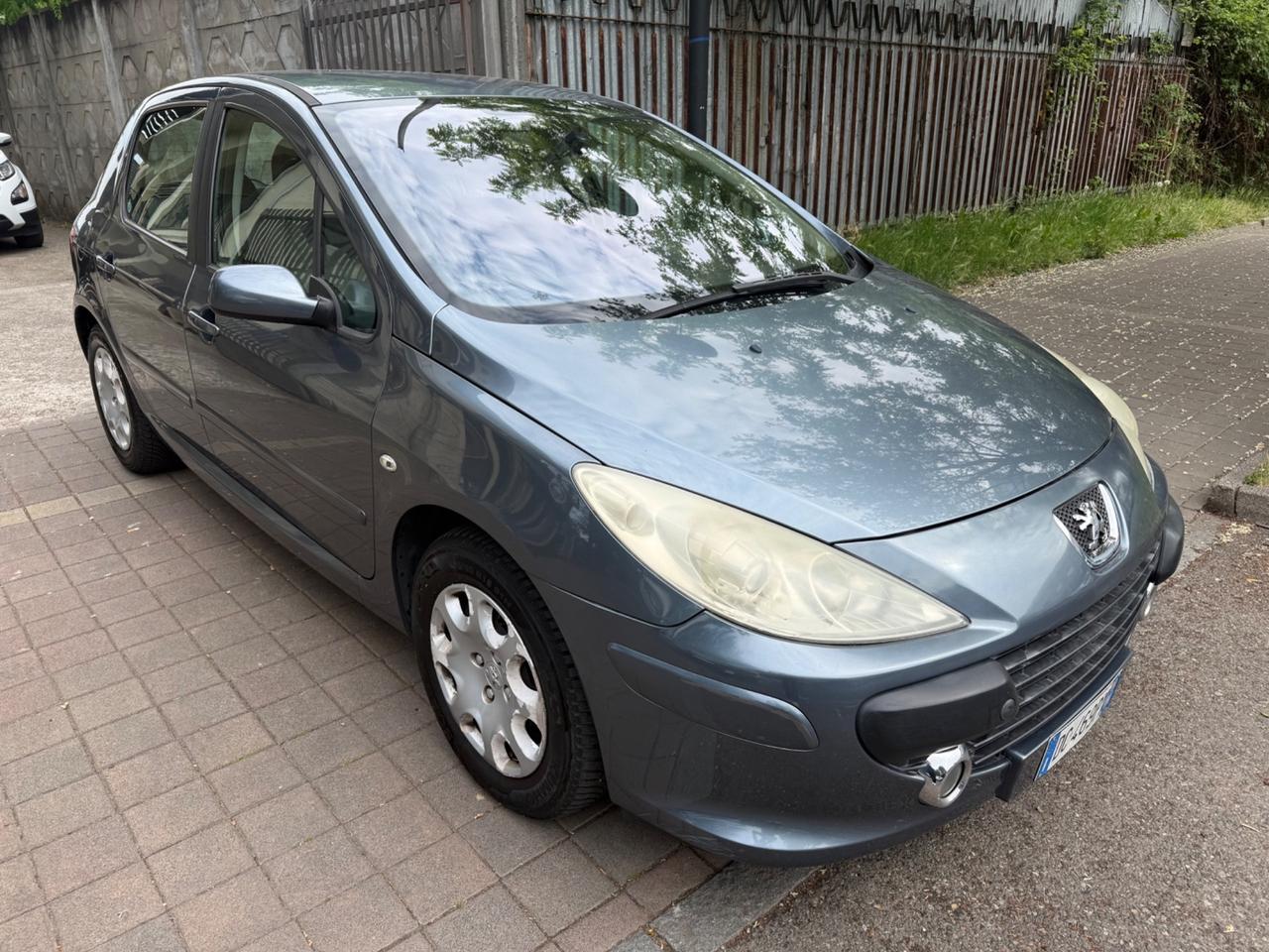 Peugeot 307 1.6 16V 5p. XS