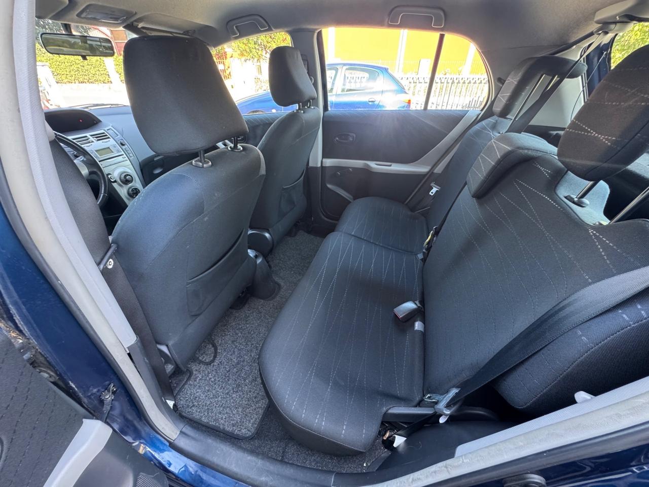 Toyota Yaris 1.0 5 porte Sol