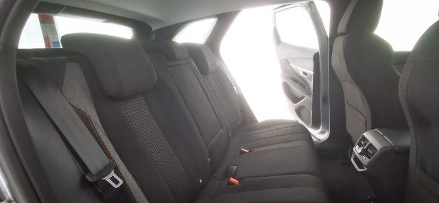 PEUGEOT 3008 BlueHDi 130 S&S Active Business