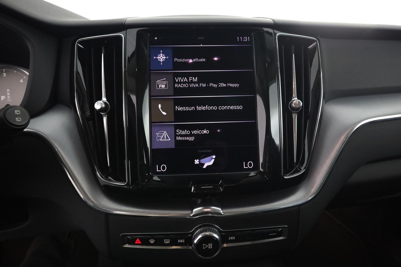 VOLVO XC60 (2017--->) XC60 B4 (d) automatico Momentum Pro