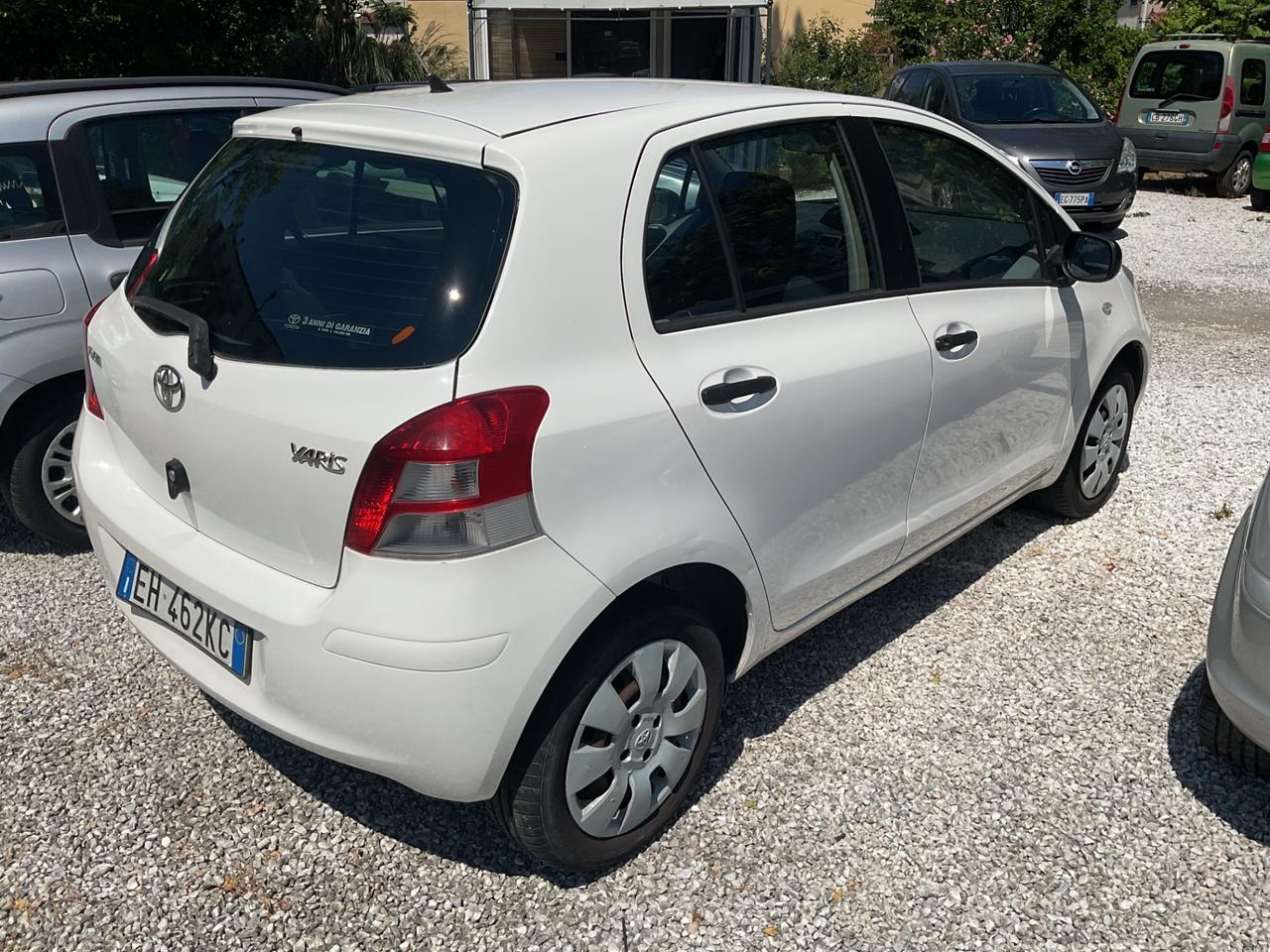 Toyota Yaris 1.0 5 porte