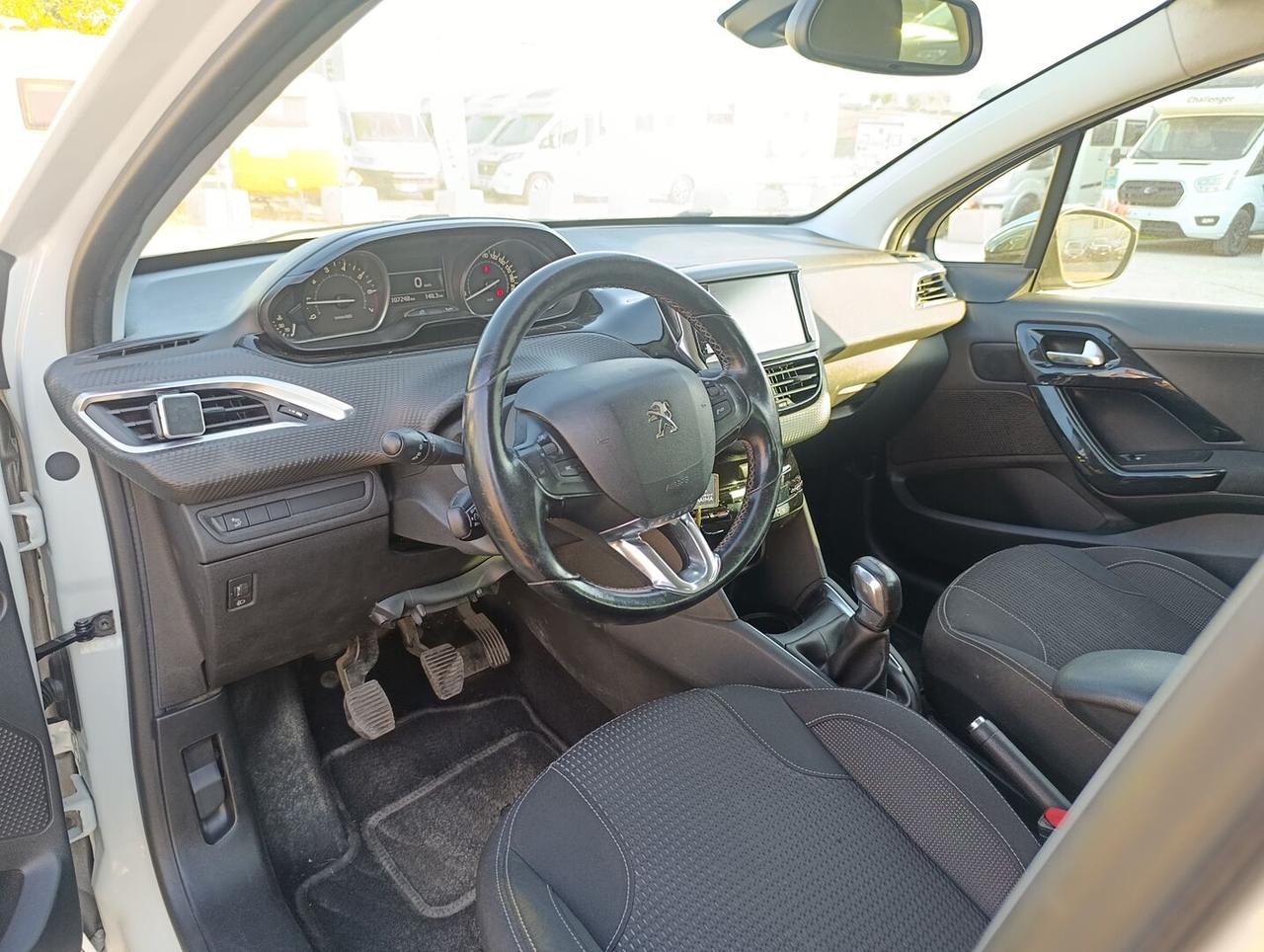 Peugeot 208 1.2 puretech Allure 82cv 5p