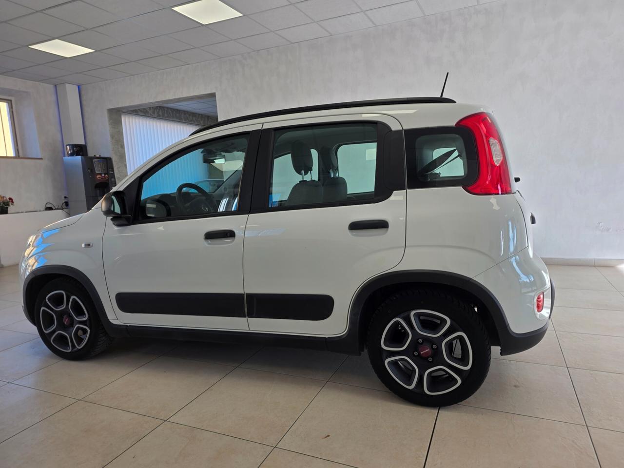 Fiat Panda 1.0 GSE S&S Hybrid Street Van 4 posti