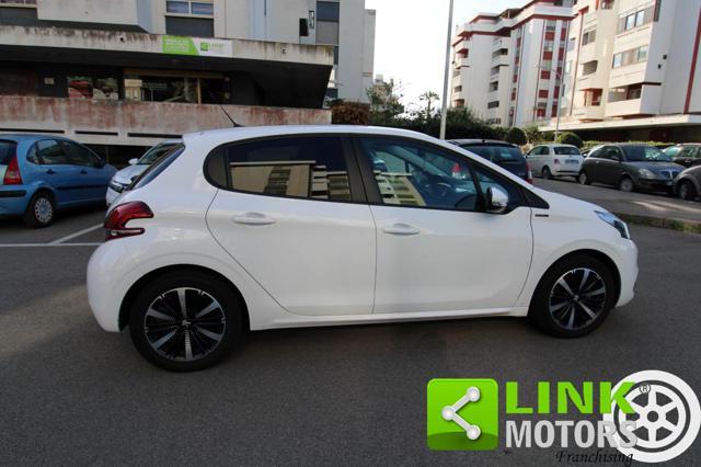 PEUGEOT 208 1° serie PureTech 82 Stop&Start 5 porte Signature